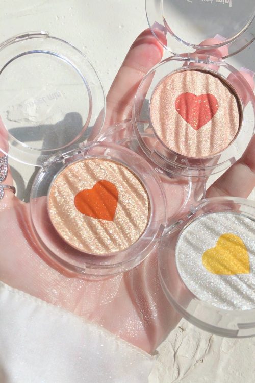 Dreamy Heart Highlighter Blush