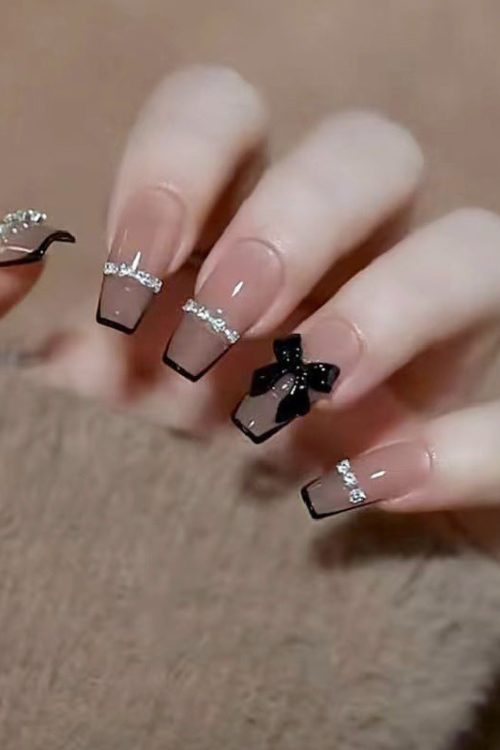 【Z095】Black Butterfly Wearable Nails Finished Manicure